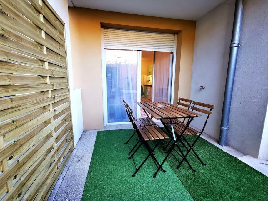 Grand Studio Lumineux Et Sa Terrasse Au Calme 툴루즈 외부 사진